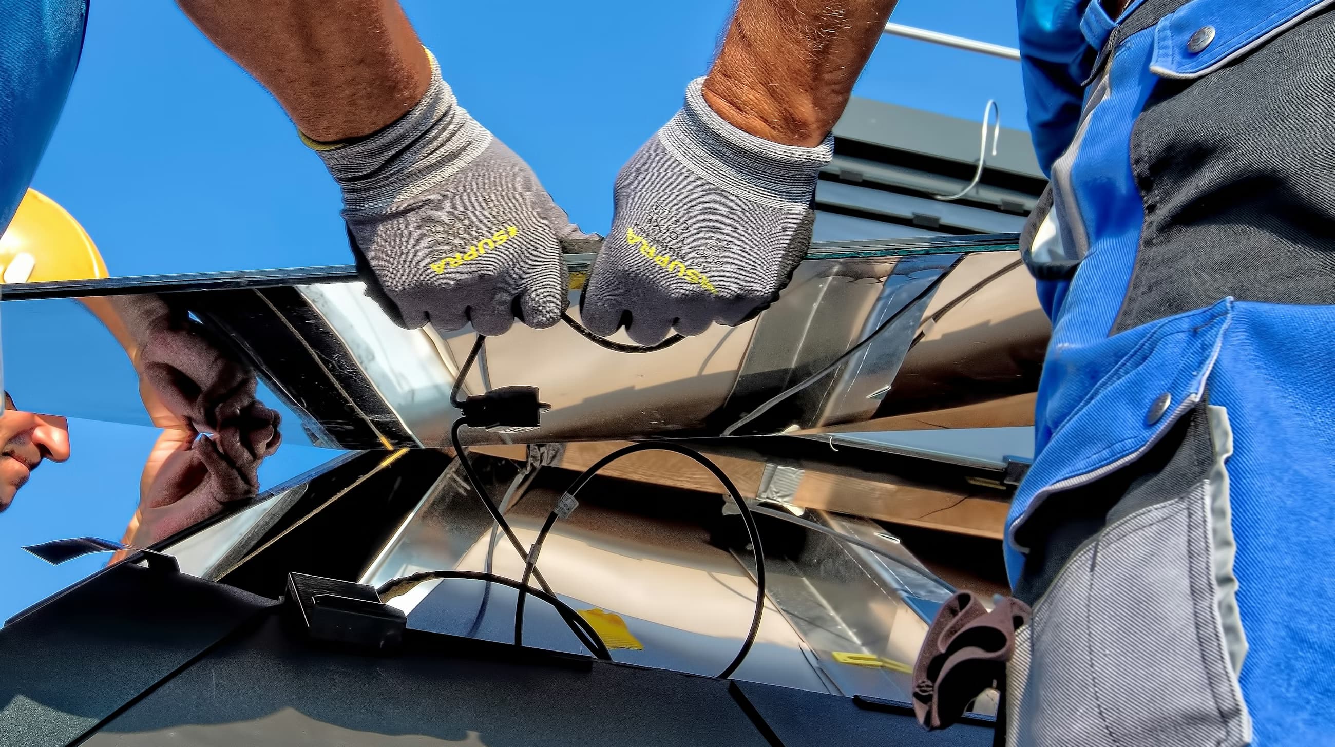 What is a Solar Cell and How is it Made?